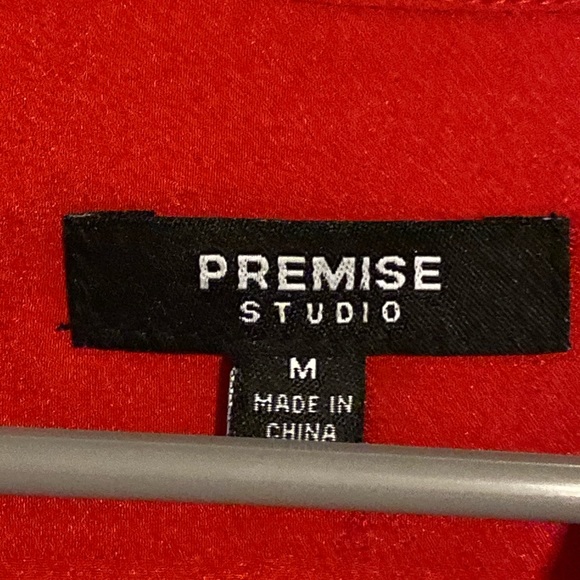 Red blouse NWOT - Picture 2 of 2